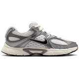 Кросівки NIKE V5 RNR (GS) - картинка 2