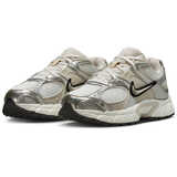 Кросівки W NIKE V5 RNR - картинка 4