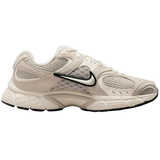 Кросівки W NIKE V5 RNR SUEDE - картинка 2